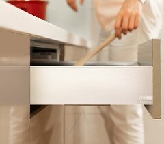 Kingslide Simlead Drawer White 138mm 250x220.jpg